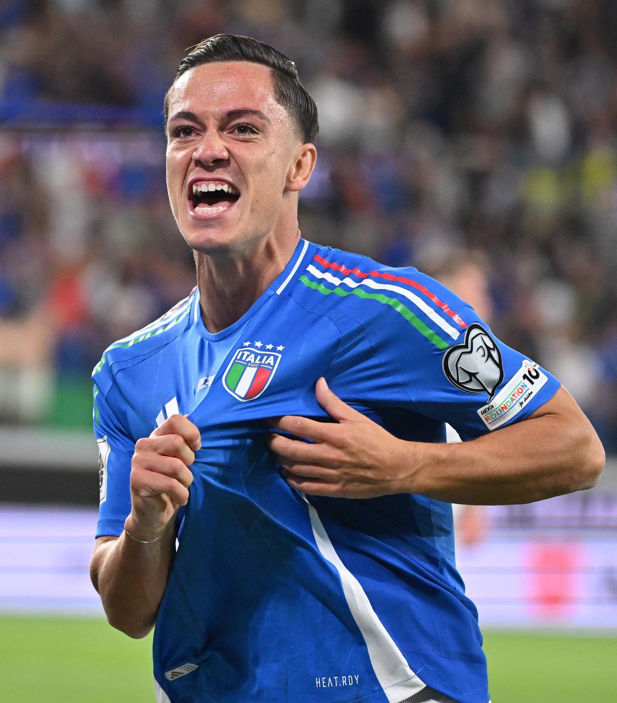 包含意大利杯倒计时，塞维利亚转会期内部沟通，细节引发关注，信心回归，训练强度明显提升的词条