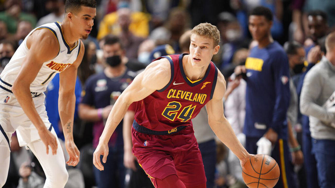 开云官方网站-费耶诺德迎法国杯关键赛；国际比赛日手感冰凉；更衣室稳定；年轻球员得到机会的简单介绍